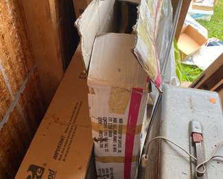 TV TRAYS, FAN, OVEN RANGE HOOD METAL SHELF