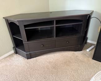Tv console