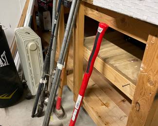 Various items for construction 