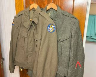 86 Vintage WWII Uniformsmin