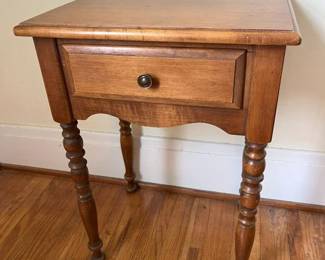 86 Maple 1Drawer Nightstandmin