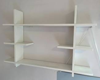 86 Mastercraft Wall Shelfmin