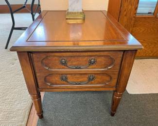 86 Vintage Side Tablemin