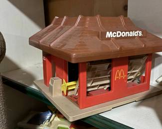 The image shows a vintage 1974 Playskool McDonald's restaurant playset