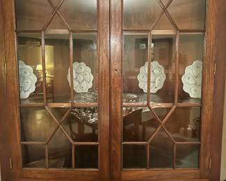 Lovely mahogany corner cabinet