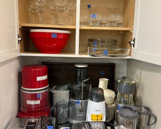 Misc kitchen, small appliances