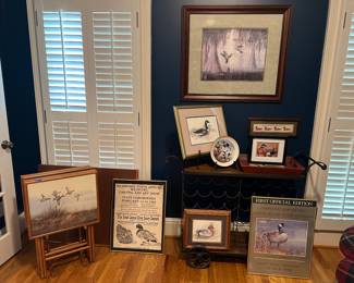 Duck decor, rolling wine cart