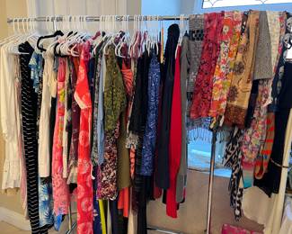 Ladies’ dresses size xs-s, scarves