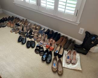 Ladies’ shoes size 7.5
