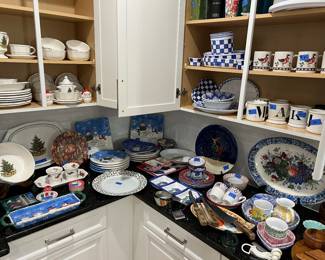 Misc kitchen, Christmas dishes