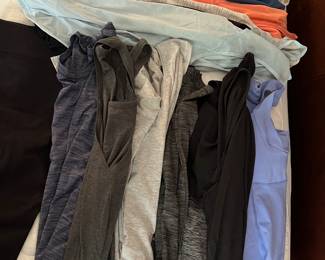 Lululemon tops
