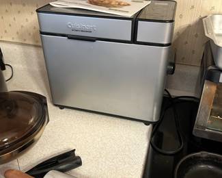 BREAD MAKER