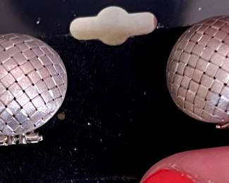 18k white gold earrings