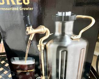 UKEG Pressurized Growler new in box