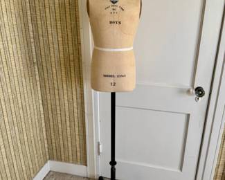 45 VintageWolfNYCBoysSize12DressFormwIronBaseStand