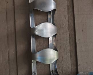 wine bottle wall holder