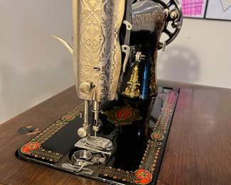 1930s Singer Sewing Machine and Table (See Photos for Modern Modifications)