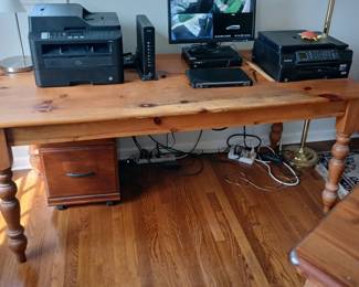 Table one is 32x72x30, $80.