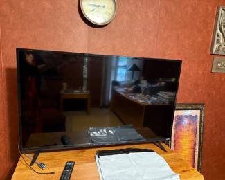 43” Vizio TV