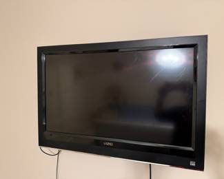 32” Vizio TV