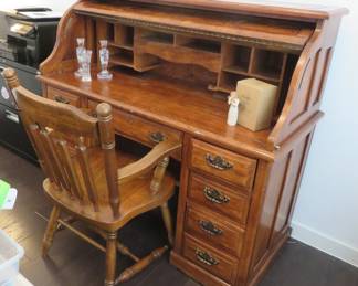 Rolltop desk