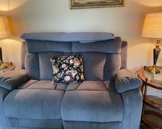 reclining loveseat