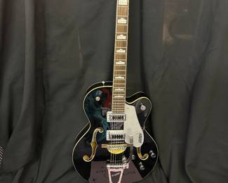 Gretsch Electrophonic electric guitar $900
W/case
Available for purchase before sale date. Call Bill Anderson 615-585-9301