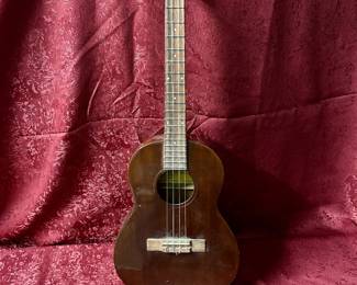 Giannine Baritone Ukulele made in Brazil $200
Available for purchase before sale date. Call Bill Anderson 615-585-9301