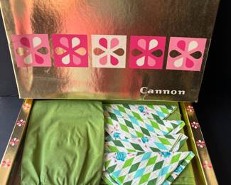 mcm cannon apron and napkin set