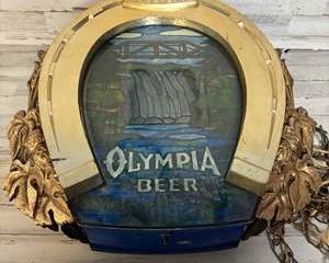 Vintage Rare 1969 Hanging Olympia Horseshoe Light Up Beer Sign