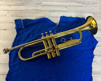 Vintage Whitehall Artist USA Brass Trumpet Includes Mouthpiece and Lifton Case