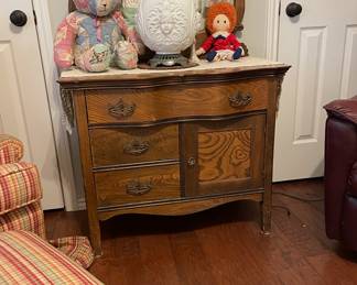 Antique Wash dresser