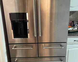 Kitchenaide Stainless steel refrigerator freezer with drawers