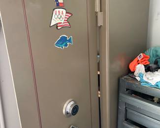 Gun safe with the combo