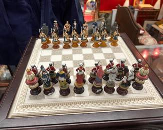Chess set for sale unique set: "RAJ - DEPICTION OF BATTLE BETWEEN BRITISH & INDIAN MILITARY.
