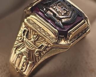 1931 Huntertown High School 10KT Gold Mens Ring by Treasure Kraft "FAH"