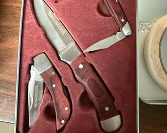 Winchester collectible knife