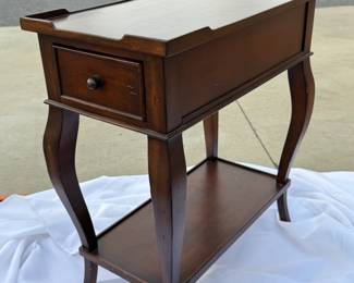 ETHAN ALLEN LOUIS XV STYLE TWO TIER SIDE TABLE