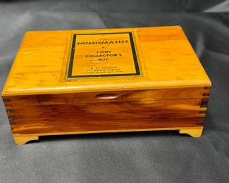 THE NUMISMATIST COIN COLLECTION AND RARE BOX