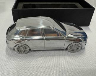 PORSCHE MACAN TURBO ALUMINUM COLLECTIBLE CAR