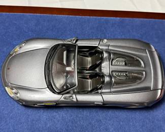 MAISTO 1:18 SCALE PORSCHE CARRERA GT
