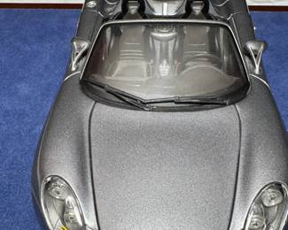 MAISTO 1:18 SCALE PORSCHE CARRERA GT