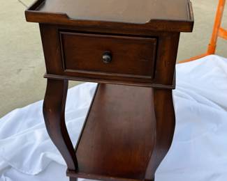 ETHAN ALLEN LOUIS XV STYLE TWO TIER SIDE TABLE