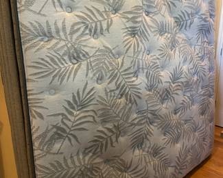 Seely posture Edick king size mattress