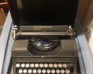 Antique Underwood manual typewriter with glass keys