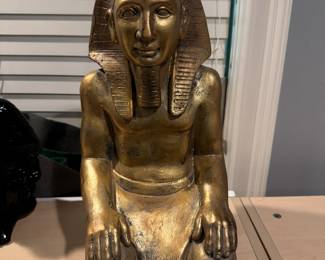 Pharaoh statue