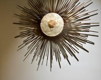 Modern wall clock