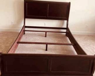 Queen Size Sleigh Bed