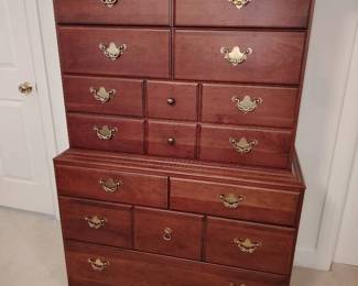 Beautiful Elegant Wooden Chest of Drawers