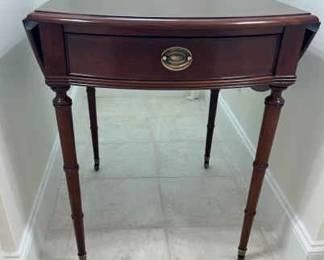 Federal Style Drop Leaf Side Table